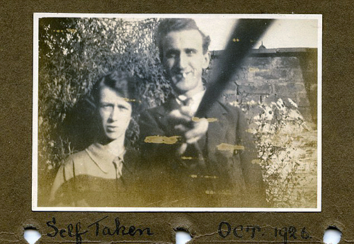The Evidence That Selfie Stick Was Already Used Since 1926