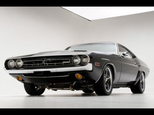 Automotive Photography Tips and Trick - 1971 Dodge Challenger RT Muscle Car