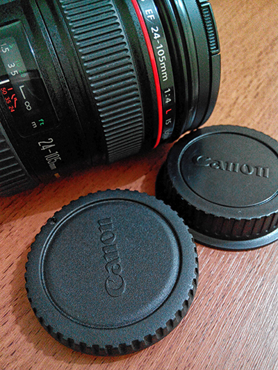 Tips to keep the lens rear cap and the body cap